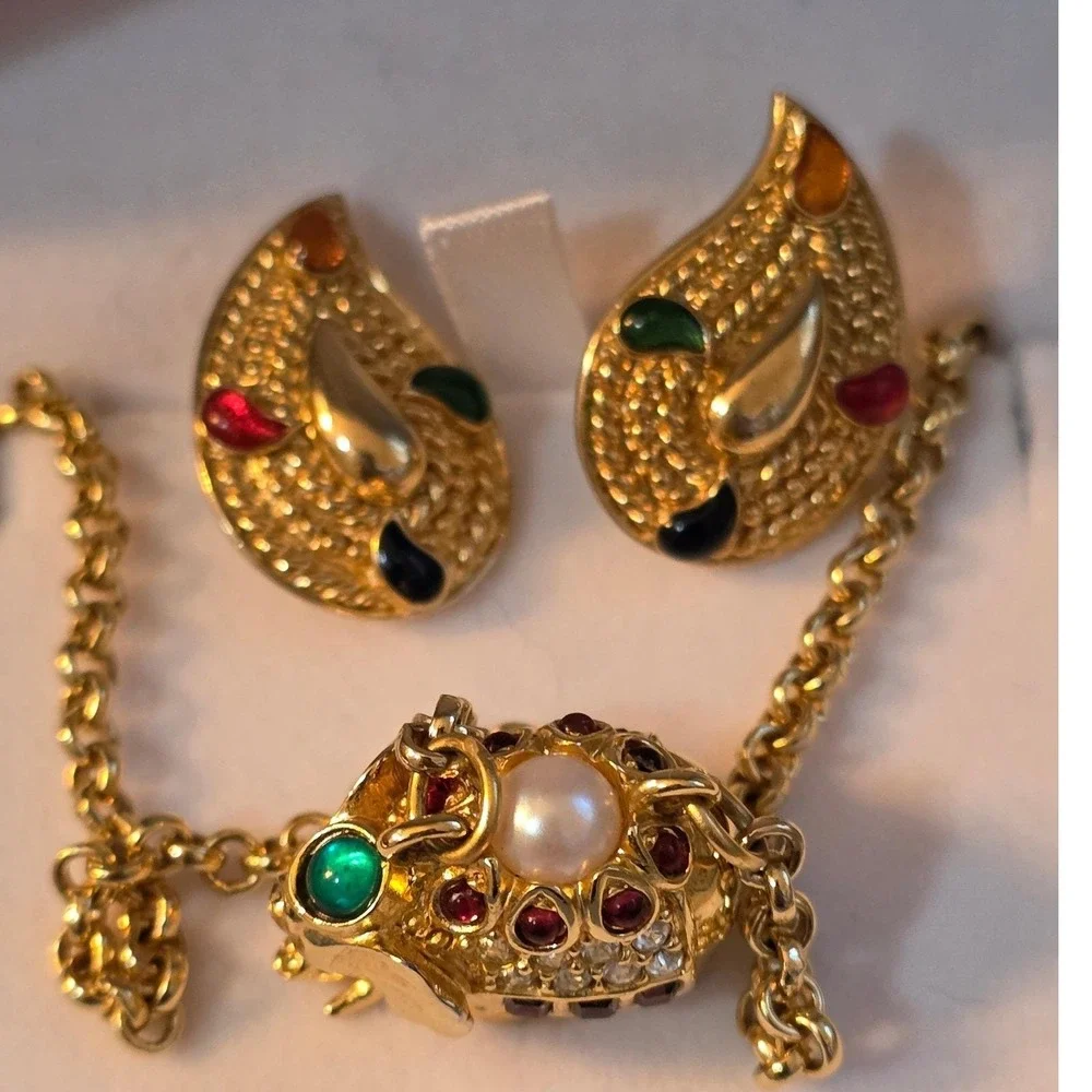 Joan Rivers Jewels of India Elephant Necklace‎ & Avon Earrings Set Vtg